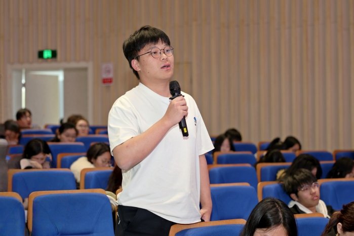 wm娱乐公司最新版下载副院长徐毅鹏