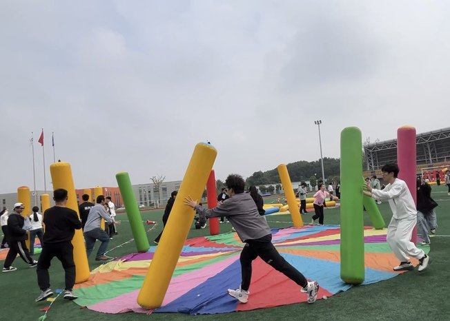 展现成电班学生的团结协作精神